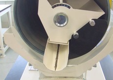 De zaadjes worden op lengte geselecteerd.