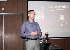 Merkstrateeg Joris van Zoelen vertelde over kidsmarketing en het onlangs gelanceerde concept Binky van Royal van Namen.