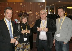 Jan Engelen, Natalie Snijers en Hans en Robert van Ooijen.