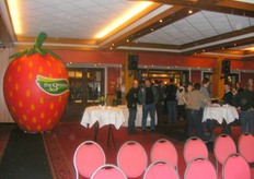 De zaal loopt leeg voor de koffiepauze