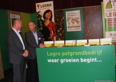 Verschillende soorten potgrond bij Legro