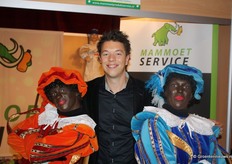 Altijd vrolijk: Kevin Koene met van Mammoet Service met z'n zwarte pieten