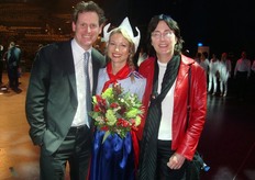 Jochem Wolthuis, Frau Antje en Mirjam Hendriks