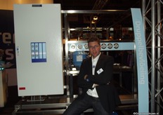 George Steentjes poseert