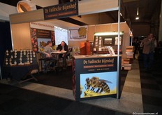 Gerard van de Braak van De Valksche Bijenhof had een erg drukke beurs