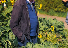 Deze oude teler voelde zich nog altijd thuis in t veld.