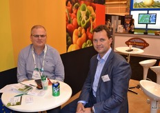 Dominique Noppe met Hans van der Hallen van veiling Hoogstraten