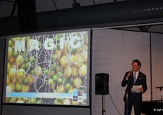 ...die onder andere wat algemene informatie gaf over de Holland Fresh Group...