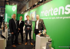 Bij Mertens staan Geert van Wijlick, John van der Pasen, Roger Vos en Rob Termeulen in de stand.
