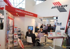 Royal Brinkman arrived with a big team and that was needed: the booth was crowded all the time