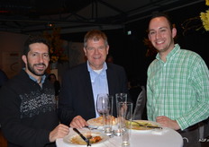 Arthur Nicolas van Frutos de Huerta, Harm Maters van AVAG en Martijn Vriesinga van Mexicultura