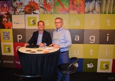 De heren van Smart Packaging Solutions, André Giet en Martijn Fluyt. Het bedrijf is een van de grote jongens in de productie van massief karton.