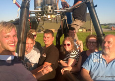 De winnaar en klanten van ABAB maakten een rondvaart boven Noord-Brabant.