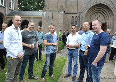 En geborreld natuurlijk. Op de foto Thomas van Leeuwen, Corne Kustermans, Patrick Bouten, Joost Haenen, Rene Duijf en Jordan van Leeuwen.
