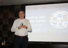 Koen Hazewinkel van EFMI besprak de uitdagingen waar de retailers mee kampen, met name in het middensegment.