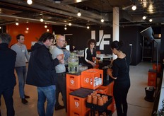 Water met komkommersmaak of een kopje koffie of thee bij de Urban Farmers