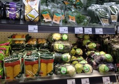 2 kooltjes voor 2,60. Mixen met broccoli en bloemkool, bloemkool en romanesco en witte en rode kool.