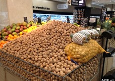 Walnoten: 6,99 per kilo.