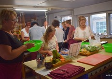 Alles staat klaar om met de receptuur van het voorgerecht te kunnen beginnen