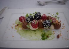 Dunne korstkoekjes met mascarpone en vruchtjes