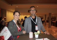 Mieke Thoelen van BelOrta en Filip van Buynder van BVB Substrates.