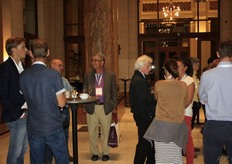 Gezellig eten in een prachtige zaal.