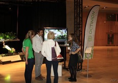 Veel belangstelling voor de plukrobot van Octinion.