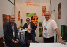 Jean Rummenie van de landbouwraad in Mexico, Anton Filippo van LBP Rotterdam en Ger van Burik natuurlijk ook weer present, de organisator van het Holland Paviljoen.