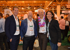 Tim Loomans en Remco Beekman van Soho Produce en Jan van Doldersum en Marleen van der Torre van Rijk Zwaan.