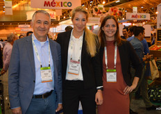 Richard Schouten van GroentenFruit Huis, Chayenne Wiskerke van Wiskerke Onions en Suzan van Kuppeveld van GroentenFruit Huis.