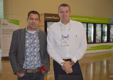 Barry Mulder van Cool Control met Jan van de Bos van Van der Windt Verpakking.