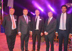 Tony de Pauw (WDP), Gerjo Scheringa (CEO Euro Pool Group), Dirk Vercammen (Regional Director Region West Euro Pool System), Jan-Peter Balkenende en Steven Martina (CEO The Greenery)