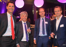 Titus Bekkering (P2), Ruud van der Steeg (EPS) en Jan de Wilde en Erik Fontein van Nielen Schuman bv.