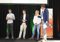 Vragen van de jury beantwoorden.