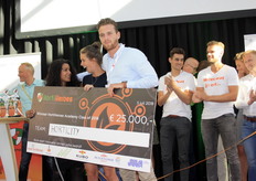 HortiCity, bestaande uit Artie Dewnarain (KUBO), Maartje Verdult (Intergreen) en Steven Timmers (RedStar) gaat naar huis met 25.000 euro.