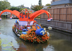 Met de boot voor 'Duit voor een schuit' haalt de organisatie alvast geld op voor de volgende editie van heet Varend Corso