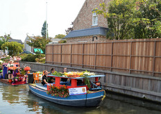 Rijk Zwaan deed mee met maarliefst vier aan elkaar gekoppelde boten