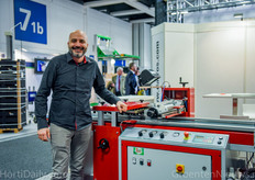 Fabio Camisa van het Italiaanse Da Ros had een zaailijn bij die na de show direct naar een klant moest.