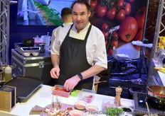 Chef Jesse Kikkert maakt smaakvolle hapjes bij Axia