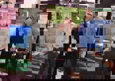 Teus de Jong van Fruit Security, Andrea van den Hoven van agf.nl en Frans Angelino van FS Europe