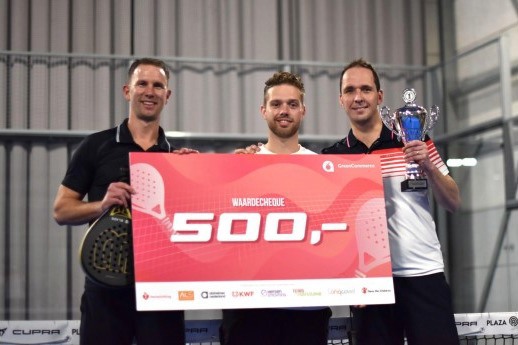 Winnende team BE Fresh Produce met de felbegeerde prijs van €500,- voor een goed doel naar keuze