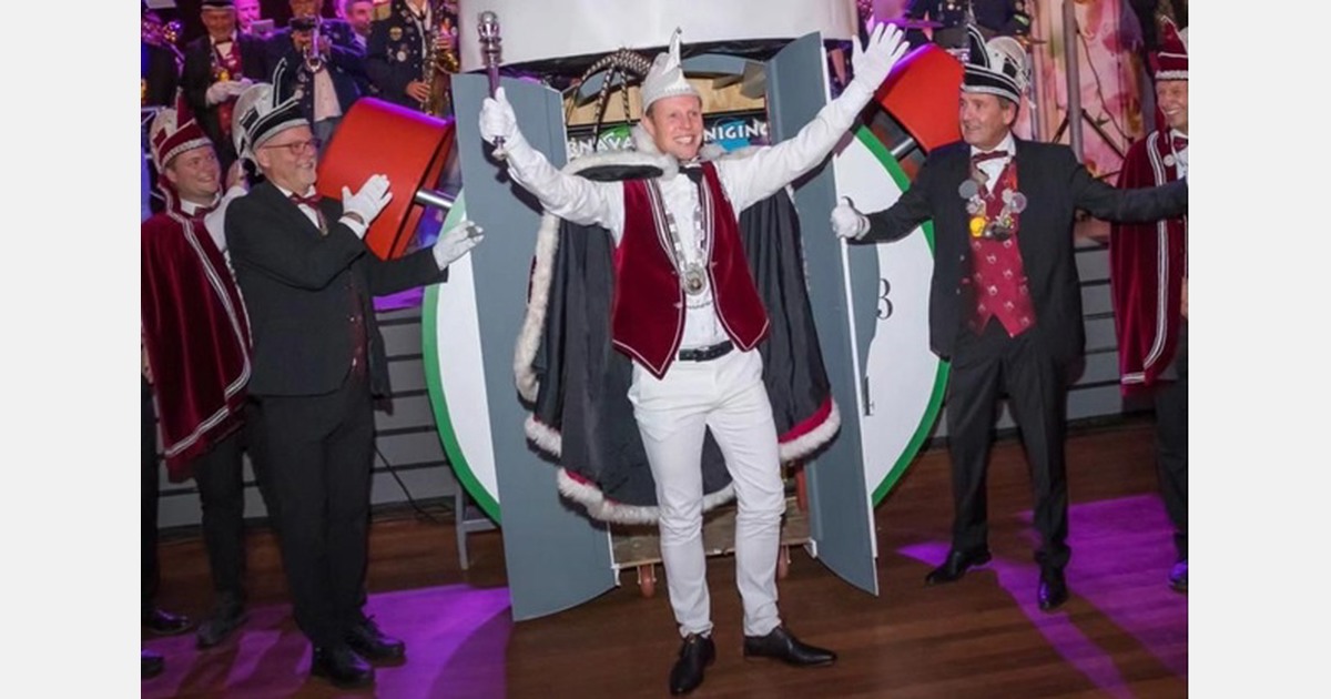 Derek Zwinkels (TNI) nieuwe Prins Carnaval bij De Lier / Theebukkers