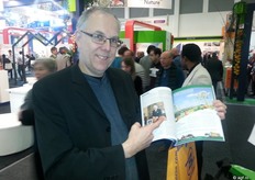 Klaas Greydanus van Greydanus & Brouwer met zijn mooie advertentie in de Primeur