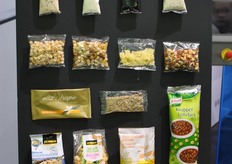 De MINIPACK van GKS is een verticale vorm-, vul- en sluitmachine. Laatste ontwikkeling is een speciale sluiting voor sauszakjes.