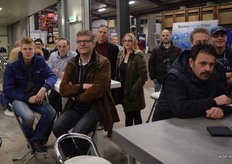 De aanwezigen konden de humor wel waarderen.