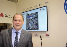 Hans Frans van DP Survey Group stond dit jaar ook in de stand van Port of Antwerp. DP Survey Group is een expertisebureau en ziet groeikansen in Afrika.