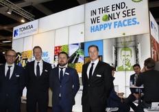 Bij Tomra only happy faces. V.l.n.r.: Dries De Block, Christian Hofsommer, Joris Wuyts en Alexander Thelen (Contact Germany).