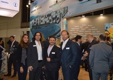 Internationale collega's van Kuehne + Nagel met Denise Rivera uit Guatamala, Durak Ayata uit New York, Ezequiel Falino uit Mexico en sinds 1,5 jaar zit Dennis Verkooy in Zwitserland