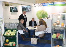 Veel interesse voor de machines van Ron van de Pavert van BrimaPack