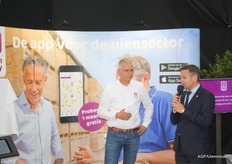 De officiële lancering van de app Onion Today van Wim Menu door gedeputeerde Jo-Annes de Bat